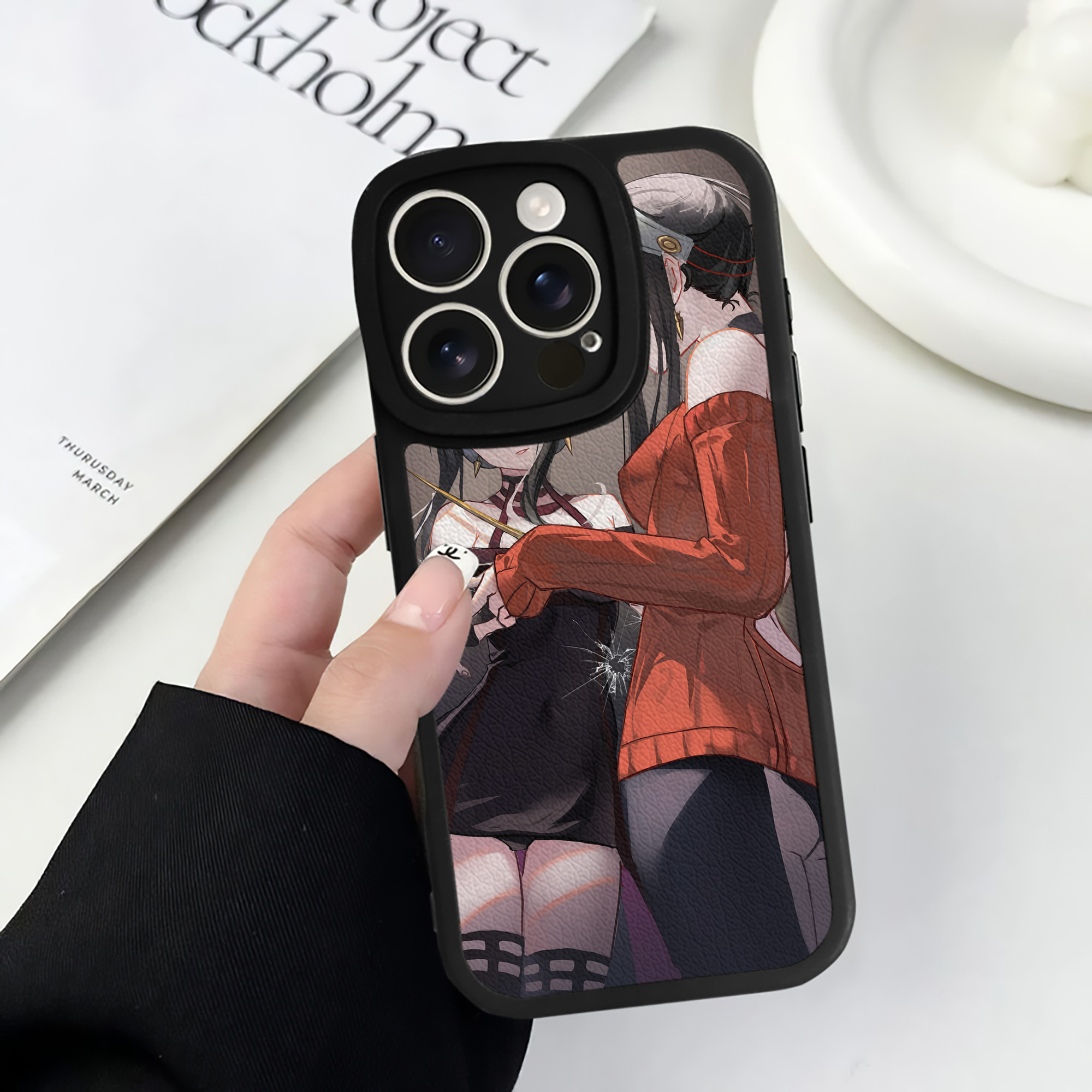 （画像用） SPY×FAMILY间谍家家酒 【iPhone 16シリーズ対応】シリコンスマホケース（レザー調） 材質：シリコン